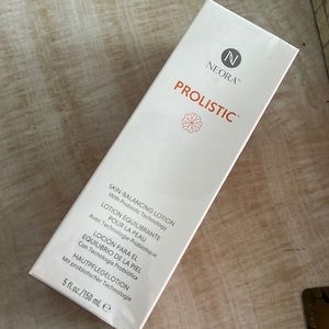 Neora Prolistic skin balancing lotion